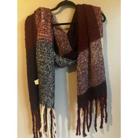 Oversized Fashion Apparel Scarf very soft - Picture 2 of 8